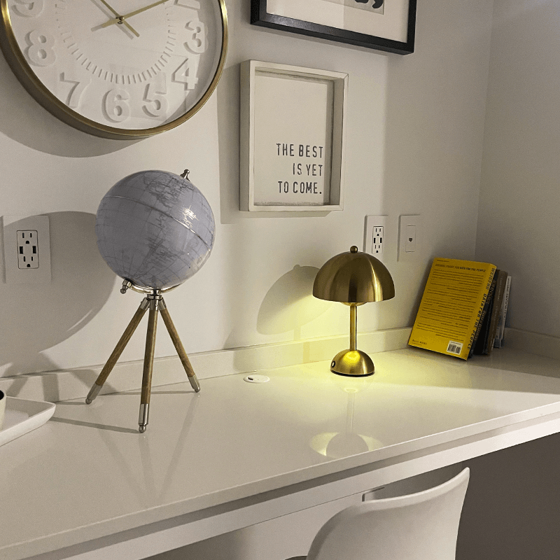 Cordless Table Lamp – LED – Modern – Polycarbonate & Steel