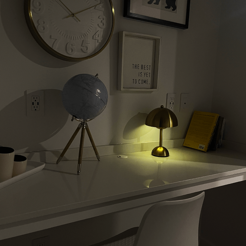 Cordless Table Lamp – LED – Modern – Polycarbonate & Steel