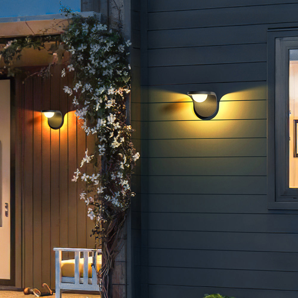 Arc Outdoor Wall Light – LED – Modern – Metal & Acrylic – Black