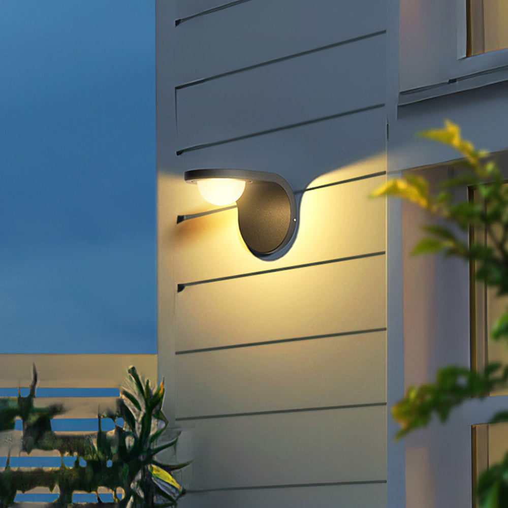 Arc Outdoor Wall Light – LED – Modern – Metal & Acrylic – Black
