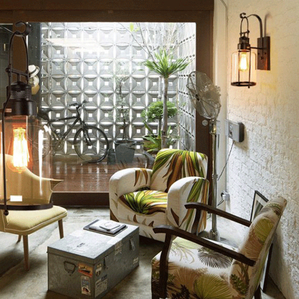 Glass Lantern Wall Light – E27 – Vintage – Metal & Glass – Black/Rusty
