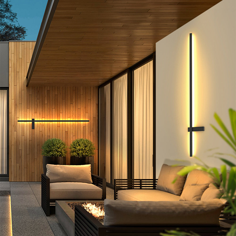 Linear Outdoor Wall Light – LED – Minimalist – Metal – Black