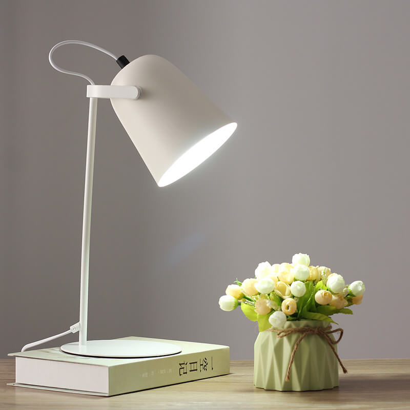 Metal Desk Lamp – LED Bulb Included – Scandinavian Minimalist – Metal