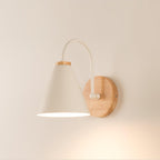 Nordic Wood Wall Light – E27 – Scandinavian – Iron & Wood