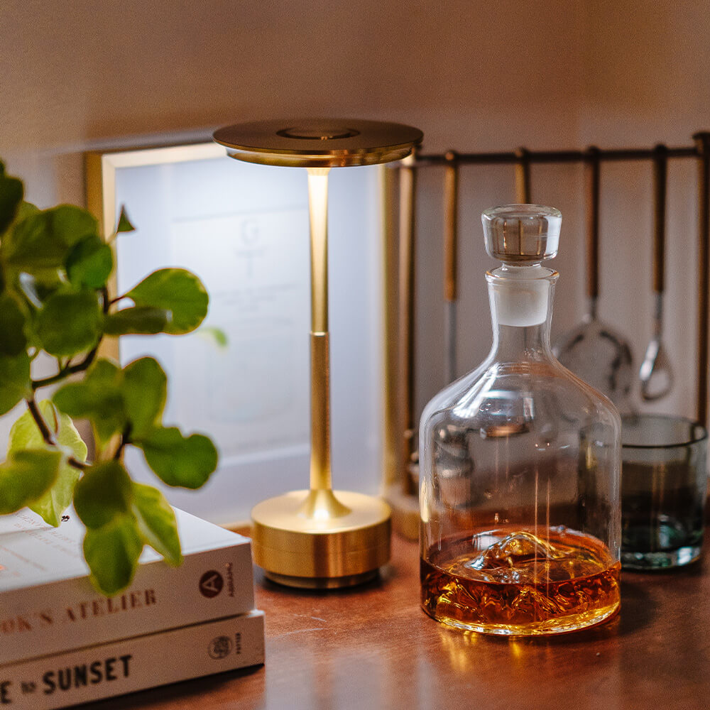 Cordless Table Lamp – Integrated LED – Modern – Aluminium