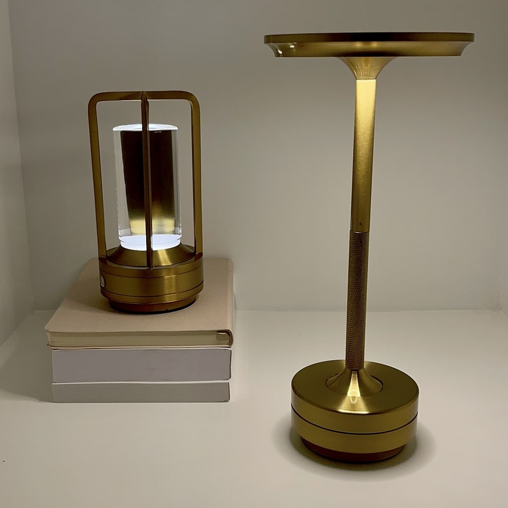 Cordless Table Lamp – Integrated LED – Modern – Aluminium