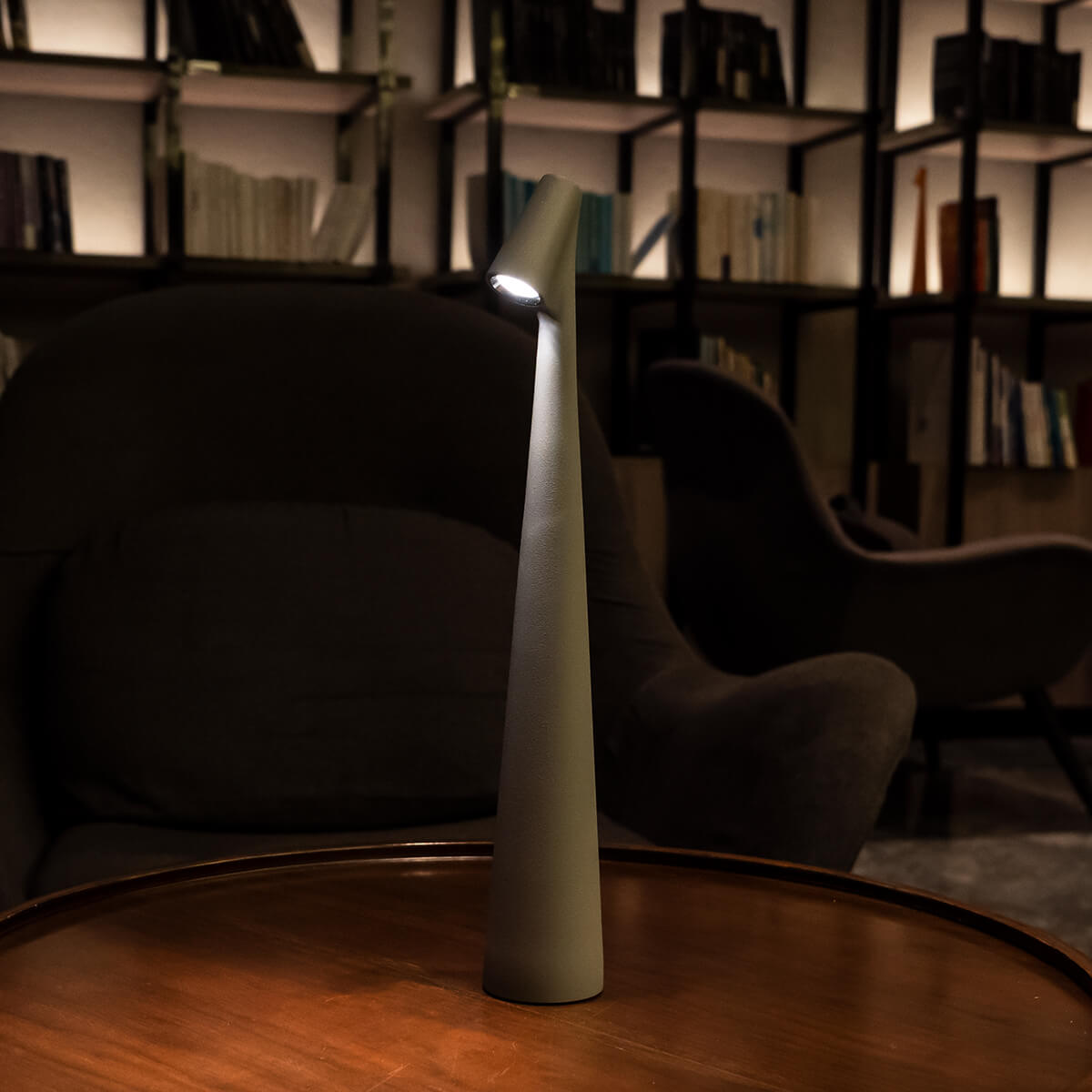 Cordless Table Lamp – LED – Modern Minimalist – Aluminium – 6 Colours
