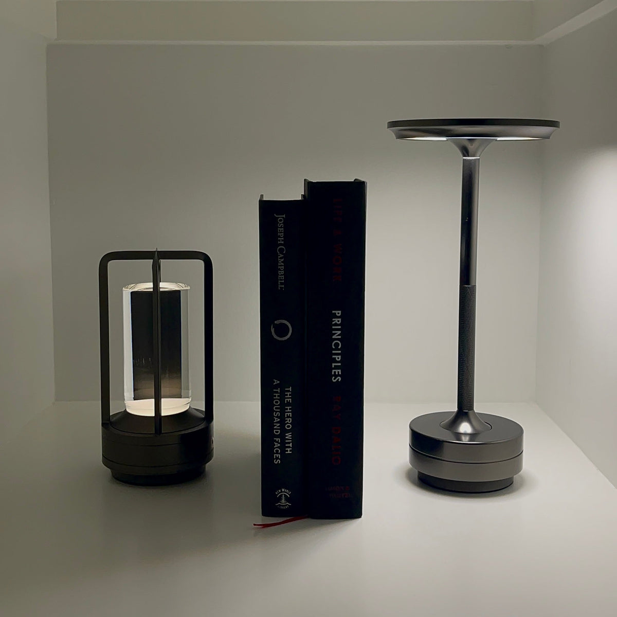 Cordless Lantern Table Lamp – LED – Modern – Aluminium & Acrylic