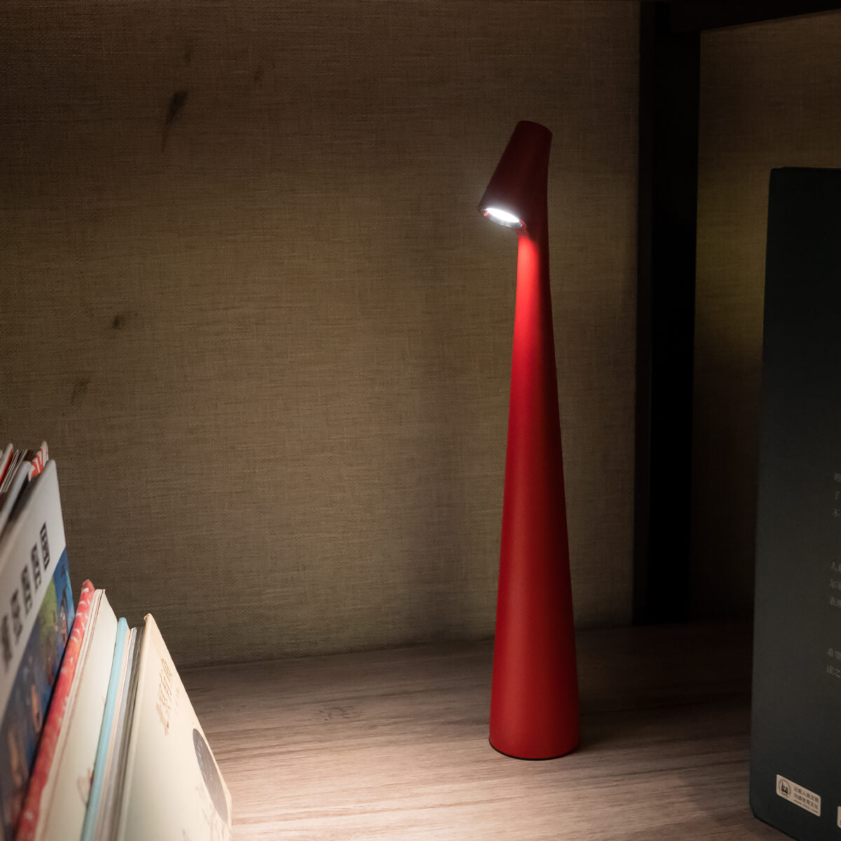 Cordless Table Lamp – LED – Modern Minimalist – Aluminium – 6 Colours