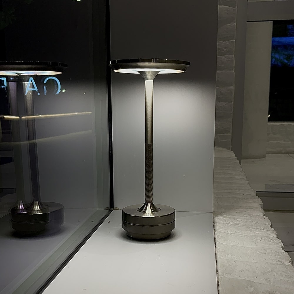 Cordless Table Lamp – Integrated LED – Modern – Aluminium