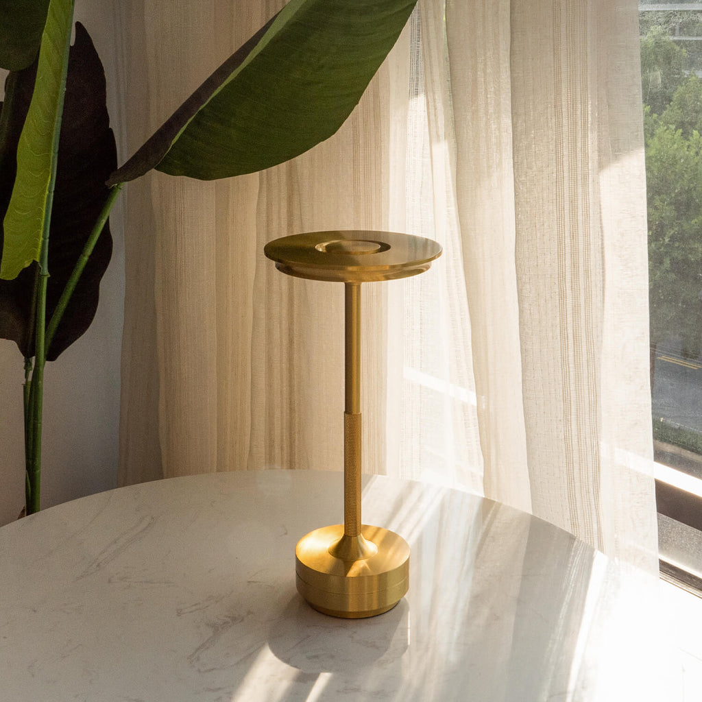 Cordless Table Lamp – Integrated LED – Modern – Aluminium