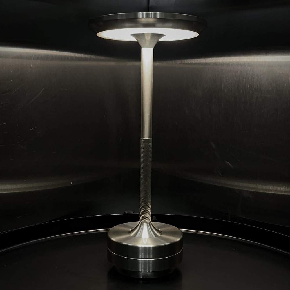 Cordless Table Lamp – Integrated LED – Modern – Aluminium