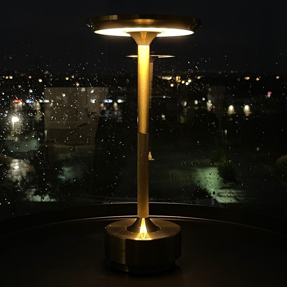 Cordless Table Lamp – Integrated LED – Modern – Aluminium