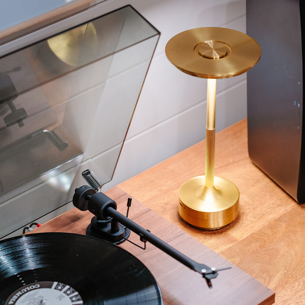 Cordless Table Lamp – Integrated LED – Modern – Aluminium