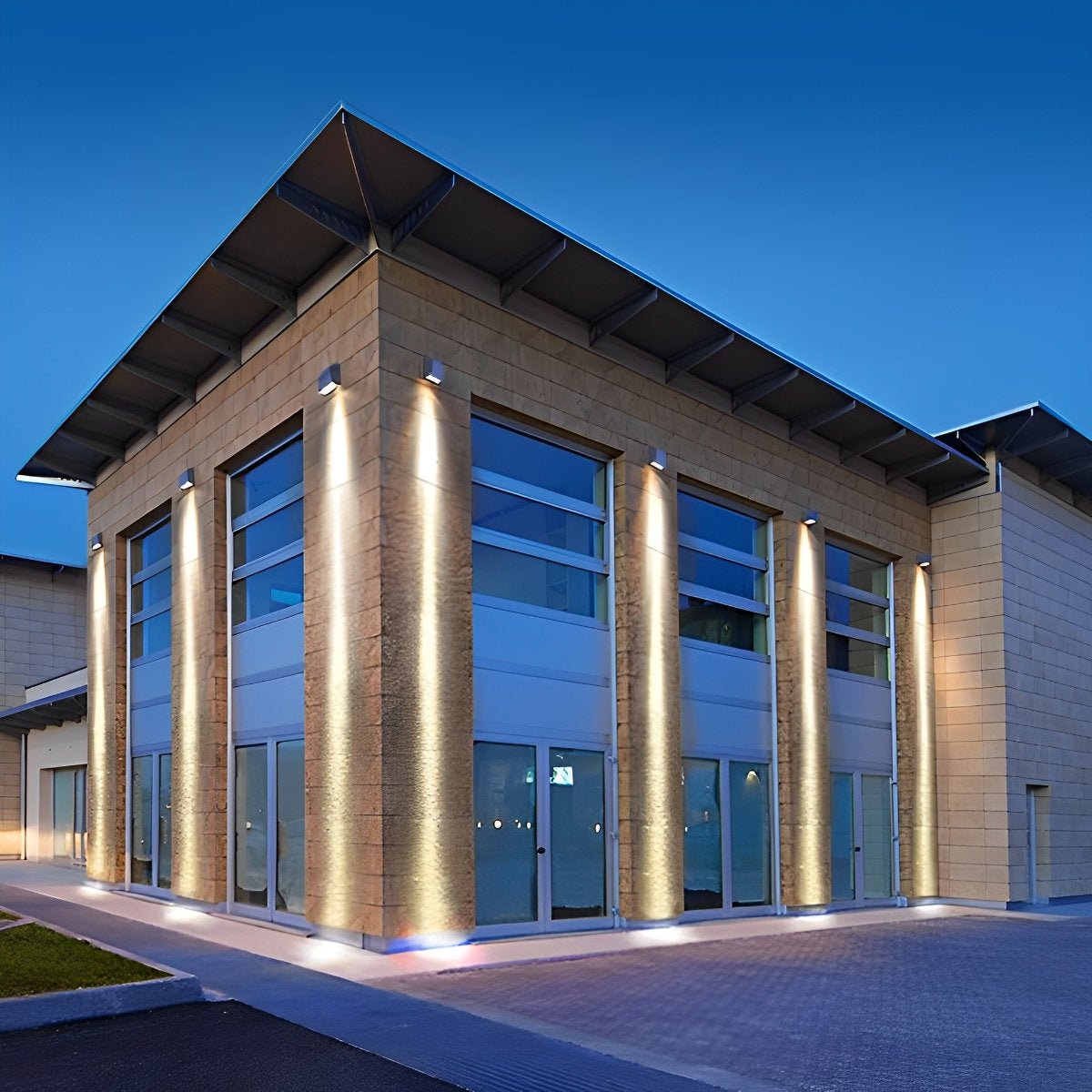 Outdoor Wall Spotlight – LED – Modern – Die Cast Aluminium & Glass