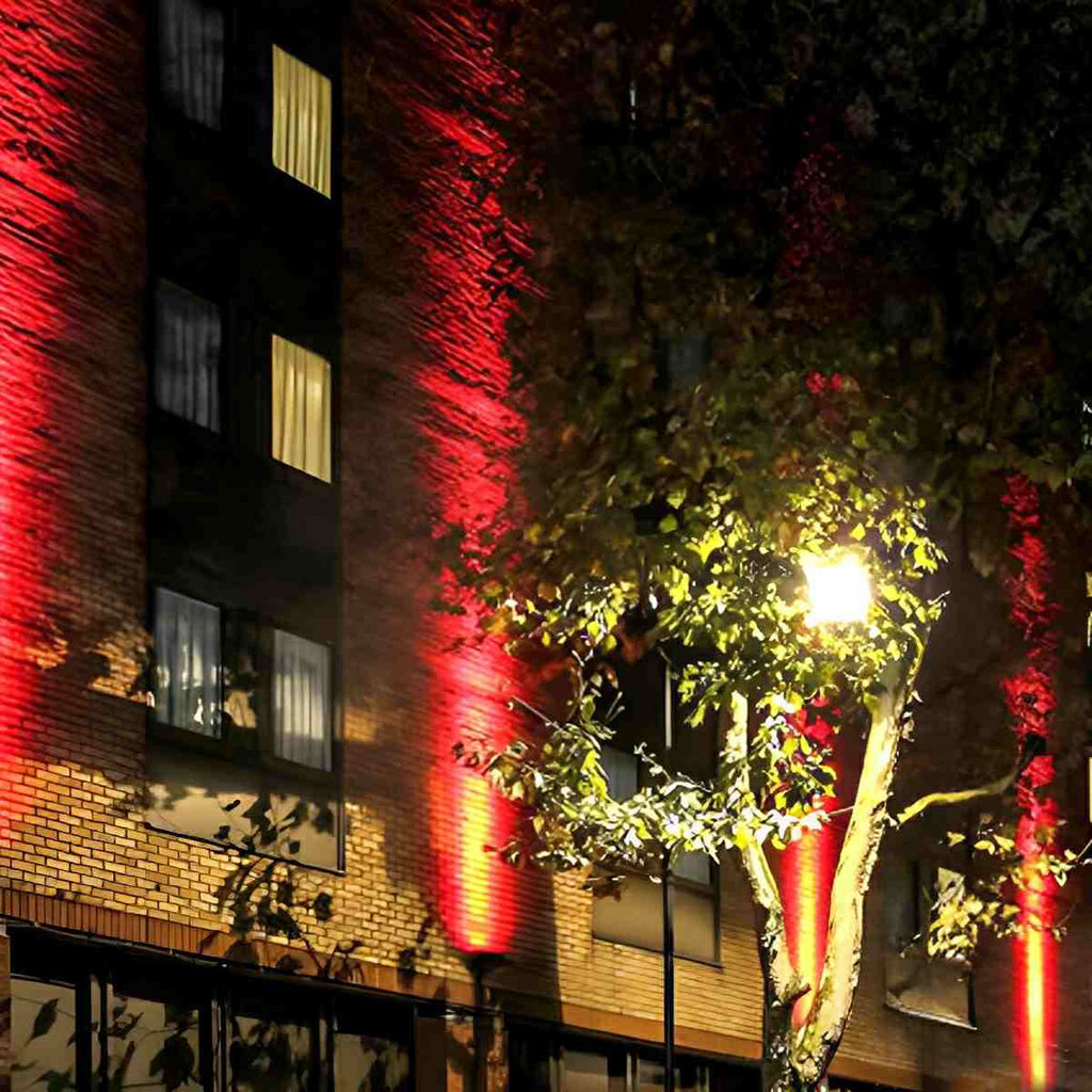 Outdoor Wall Spotlight – LED – Modern – Die Cast Aluminium & Glass