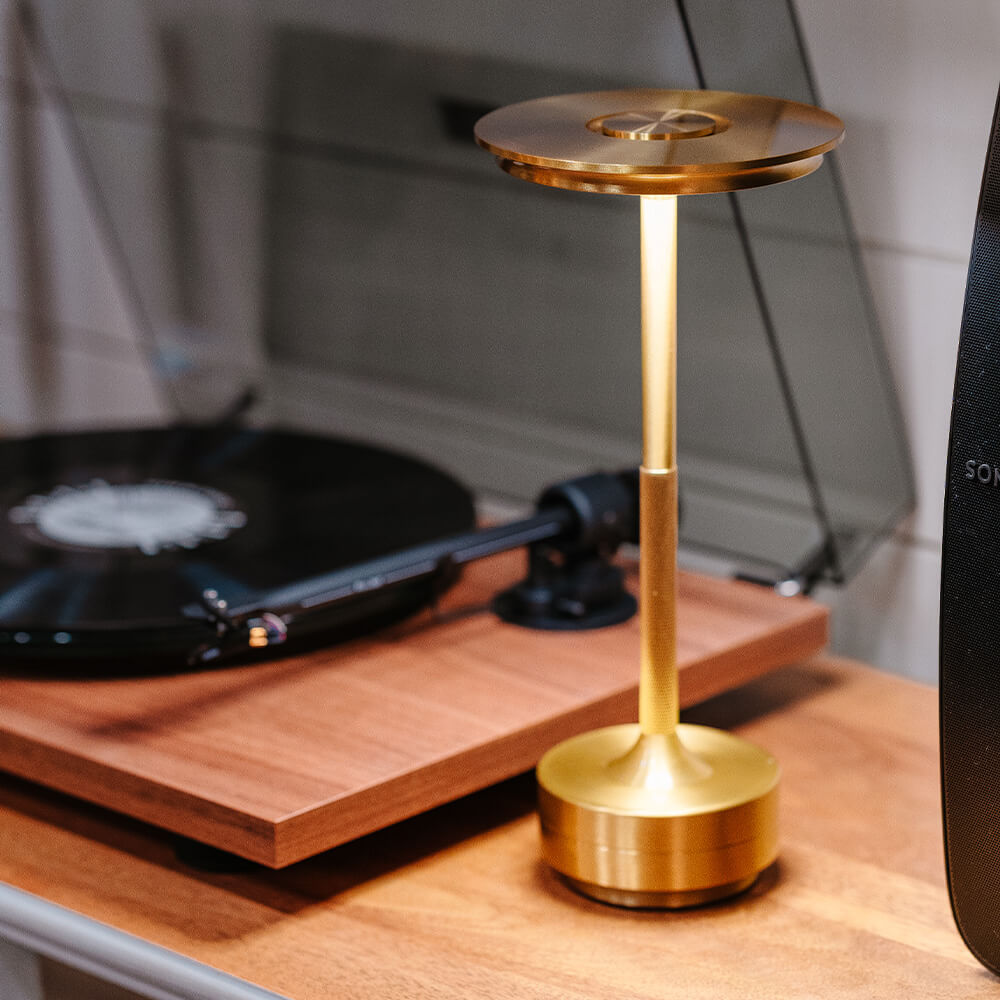 Cordless Table Lamp – Integrated LED – Modern – Aluminium